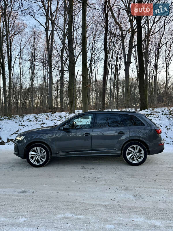 Внедорожник / Кроссовер Audi Q7 2020 в Львове