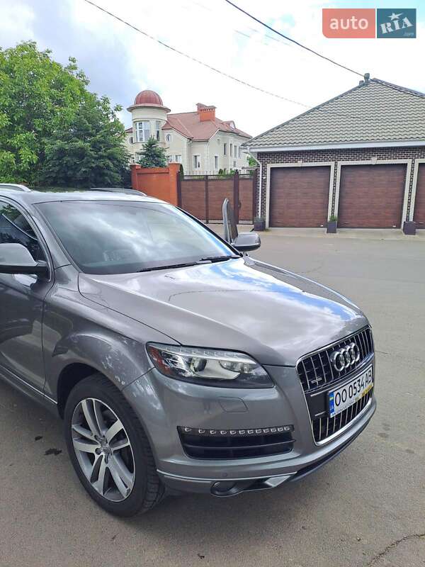 Внедорожник / Кроссовер Audi Q7 2011 в Измаиле