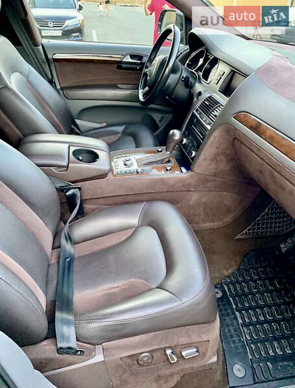 Внедорожник / Кроссовер Audi Q7 2011 в Одессе