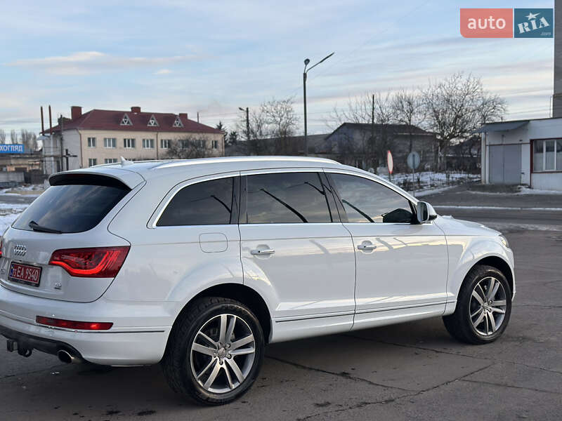 Позашляховик / Кросовер Audi Q7 2014 в Дубні