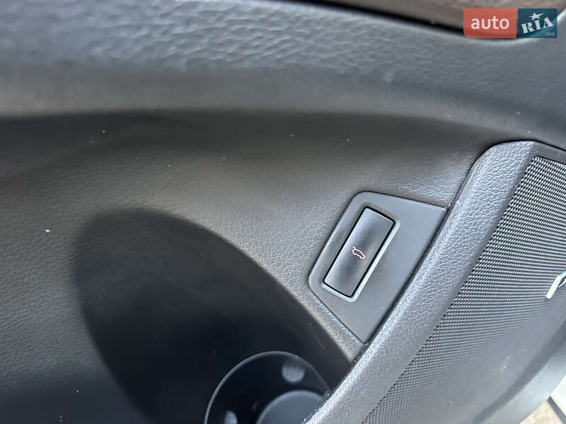 Позашляховик / Кросовер Audi Q7 2014 в Дубні