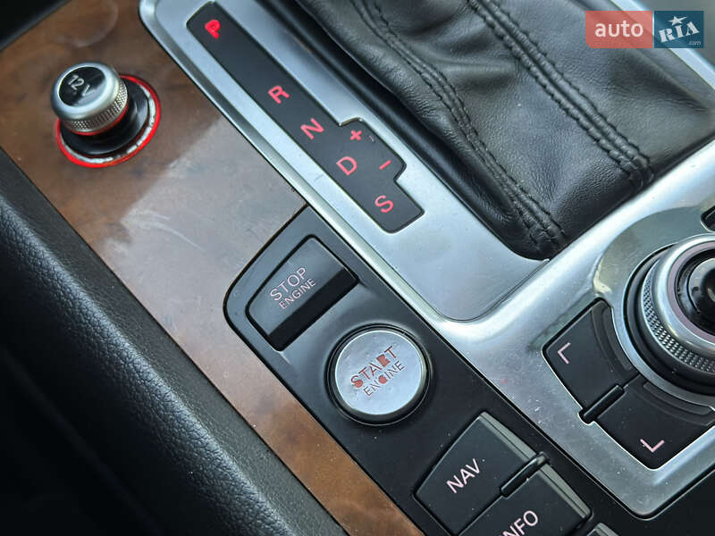 Позашляховик / Кросовер Audi Q7 2014 в Дубні