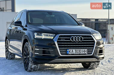 Внедорожник / Кроссовер Audi Q7 2017 в Киеве