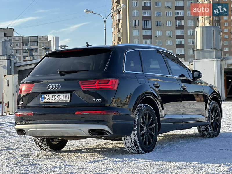 Внедорожник / Кроссовер Audi Q7 2017 в Киеве
