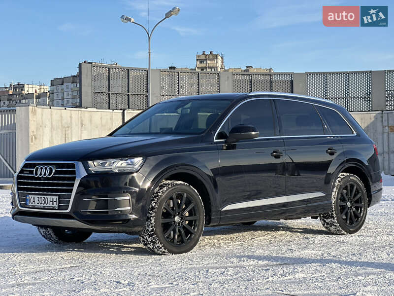 Внедорожник / Кроссовер Audi Q7 2017 в Киеве