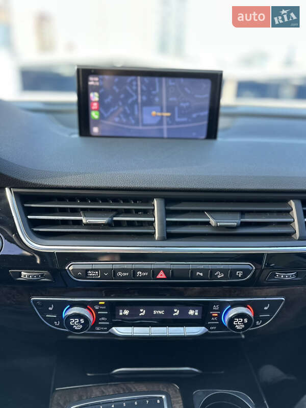 Внедорожник / Кроссовер Audi Q7 2017 в Киеве