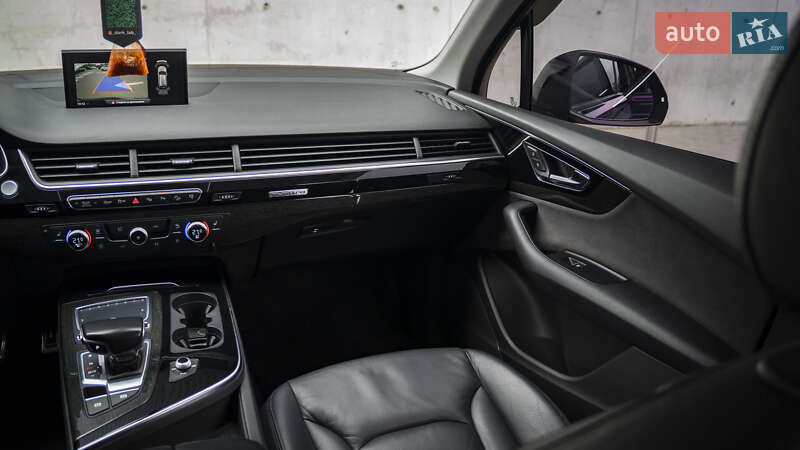 Позашляховик / Кросовер Audi Q7 2017 в Києві фото 25 Позашляховик / Кросовер Audi Q7 2017 в Києві