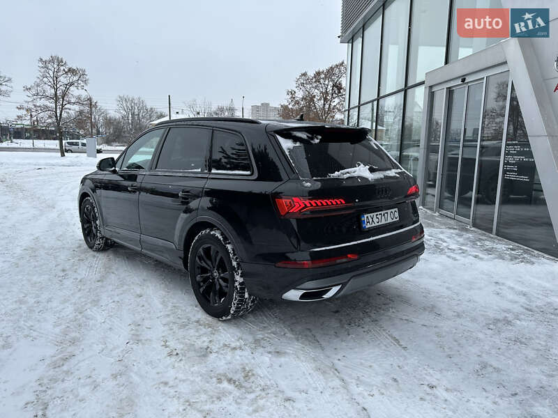 Позашляховик / Кросовер Audi Q7 2023 в Харкові