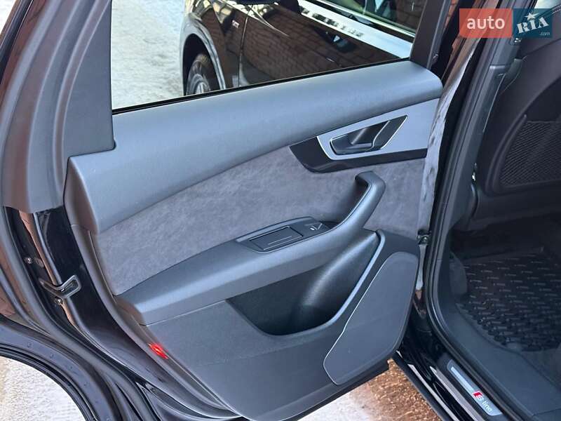 Позашляховик / Кросовер Audi Q7 2017 в Києві фото 20 Позашляховик / Кросовер Audi Q7 2017 в Києві