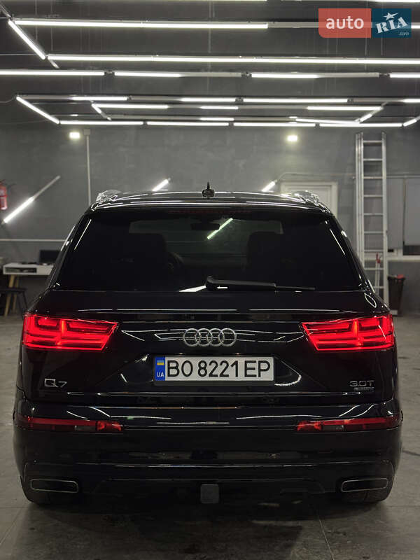 Позашляховик / Кросовер Audi Q7 2018 в Тернополі