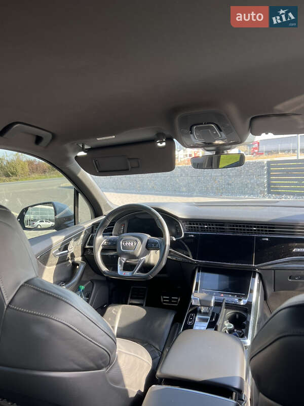 Внедорожник / Кроссовер Audi Q7 2020 в Мукачево