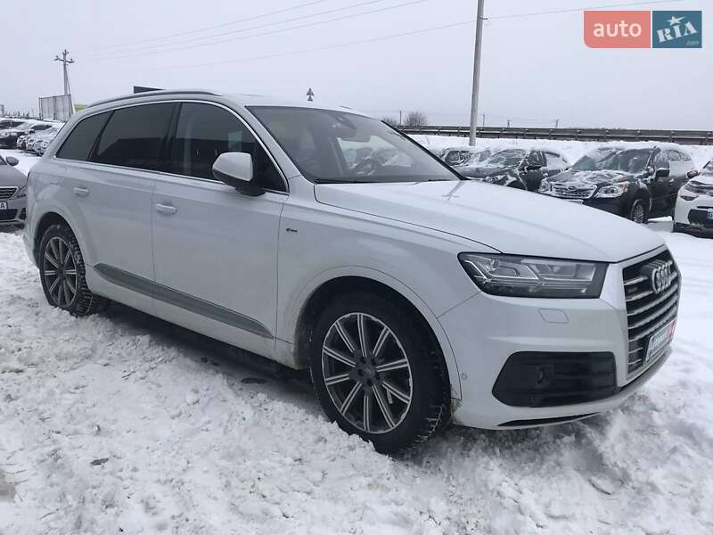 Позашляховик / Кросовер Audi Q7 2017 в Львові