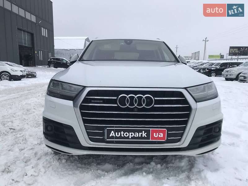 Позашляховик / Кросовер Audi Q7 2017 в Львові