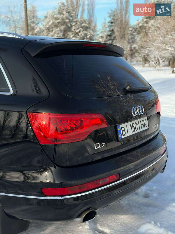 Внедорожник / Кроссовер Audi Q7 2013 в Кременчуге