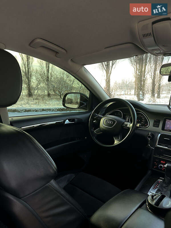 Внедорожник / Кроссовер Audi Q7 2013 в Кременчуге