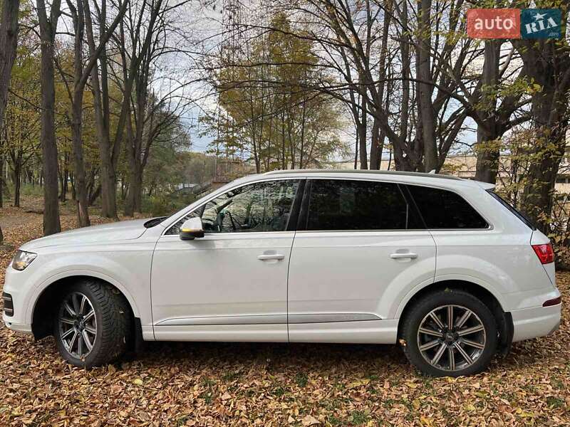 Внедорожник / Кроссовер Audi Q7 2019 в Ивано-Франковске