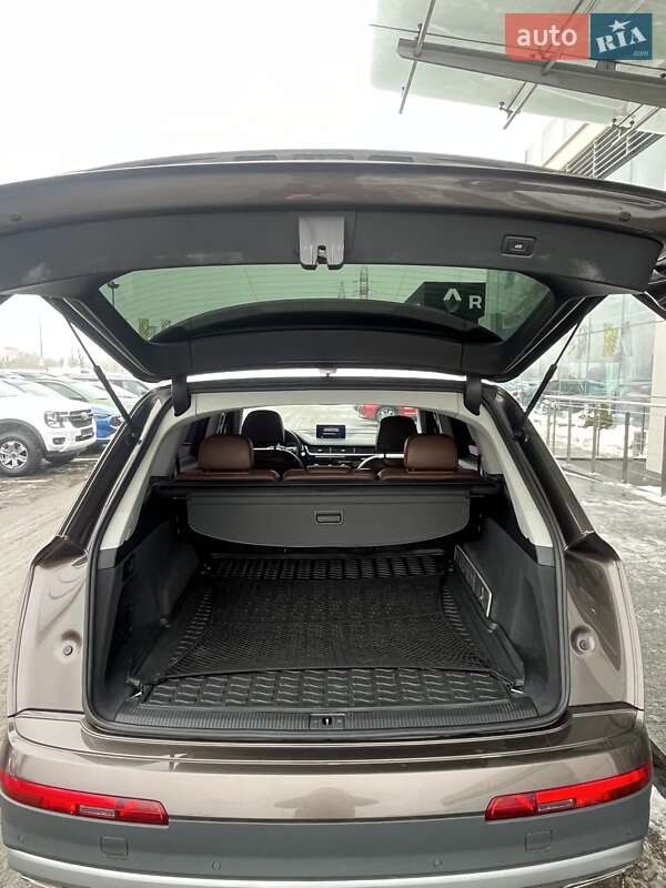 Внедорожник / Кроссовер Audi Q7 2015 в Киеве фото 10 Внедорожник / Кроссовер Audi Q7 2015 в Киеве
