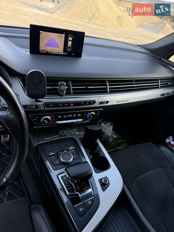 Внедорожник / Кроссовер Audi Q7 2017 в Куликове