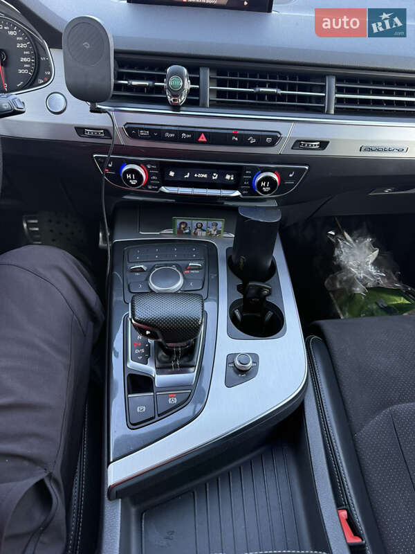 Внедорожник / Кроссовер Audi Q7 2017 в Куликове