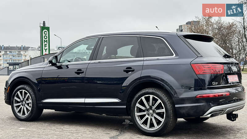 Позашляховик / Кросовер Audi Q7 2017 в Києві