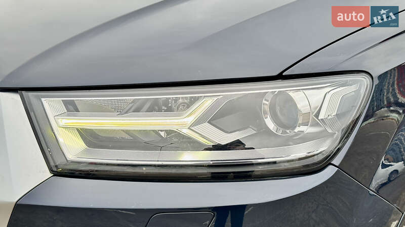 Позашляховик / Кросовер Audi Q7 2017 в Києві