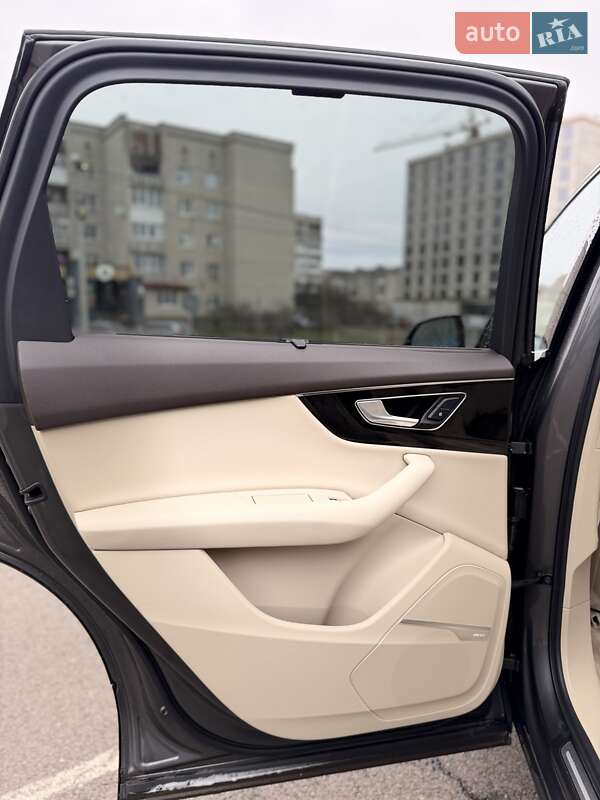 Внедорожник / Кроссовер Audi Q7 2019 в Ковеле