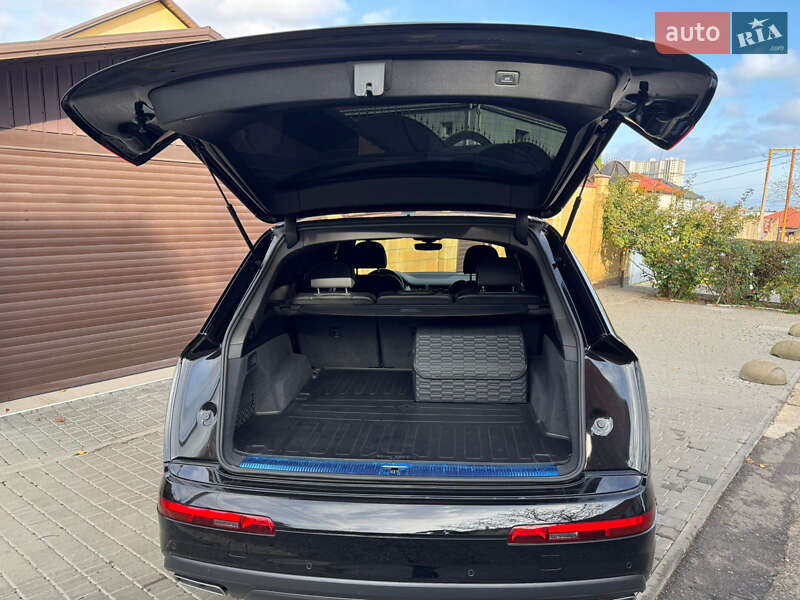 Внедорожник / Кроссовер Audi Q7 2018 в Одессе