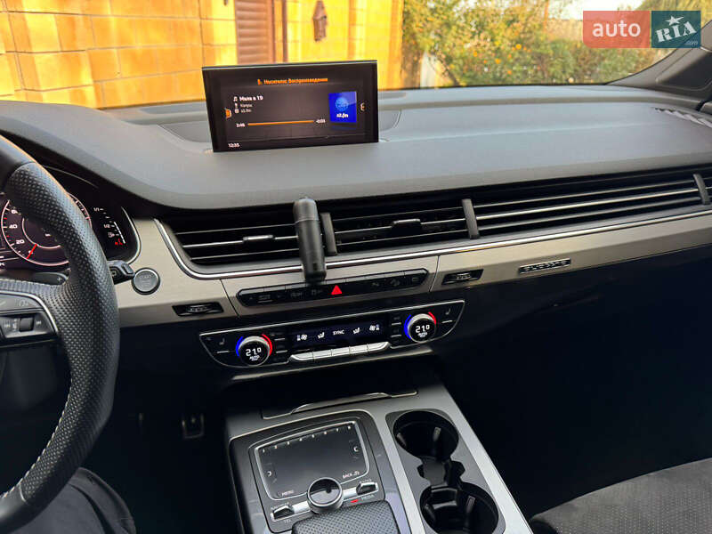 Внедорожник / Кроссовер Audi Q7 2018 в Одессе