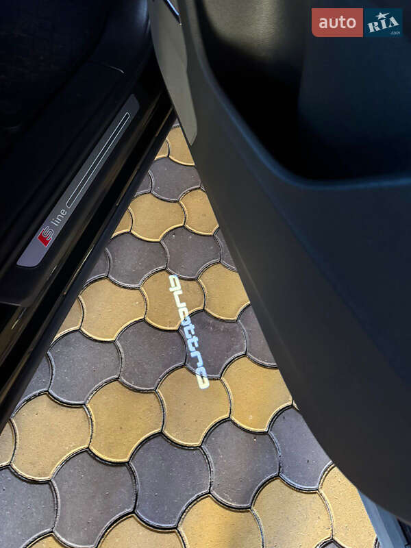 Внедорожник / Кроссовер Audi Q7 2018 в Одессе