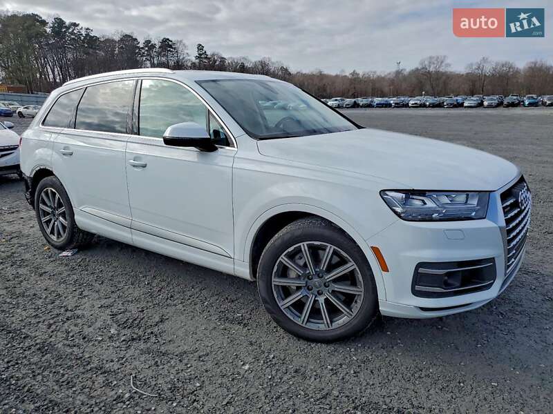 Позашляховик / Кросовер Audi Q7 2018 в Львові