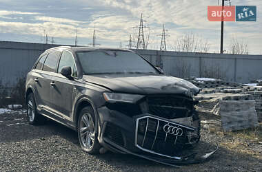 Внедорожник / Кроссовер Audi Q7 2021 в Ужгороде