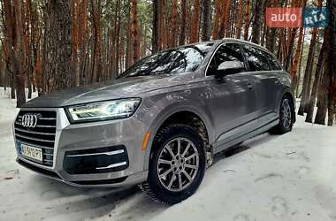 Внедорожник / Кроссовер Audi Q7 2017 в Барышевке
