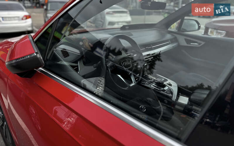 Позашляховик / Кросовер Audi Q7 2015 в Костопілі