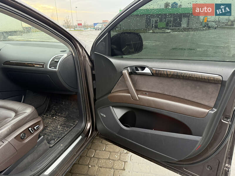 Внедорожник / Кроссовер Audi Q7 2010 в Виннице