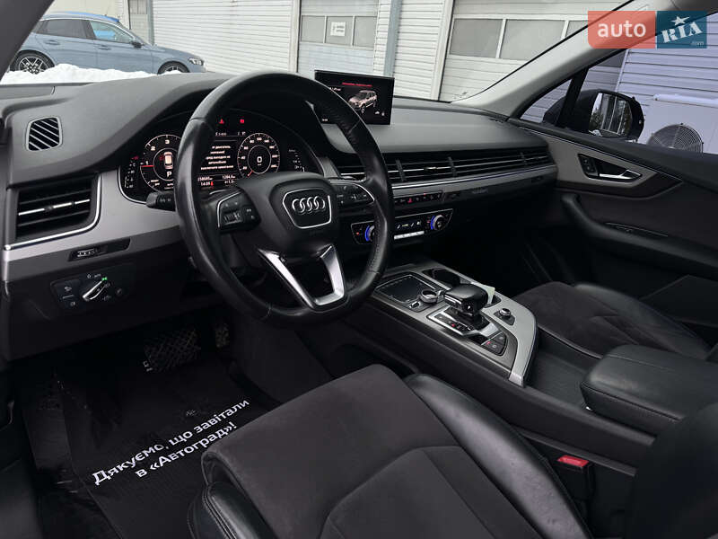 Внедорожник / Кроссовер Audi Q7 2016 в Ровно
