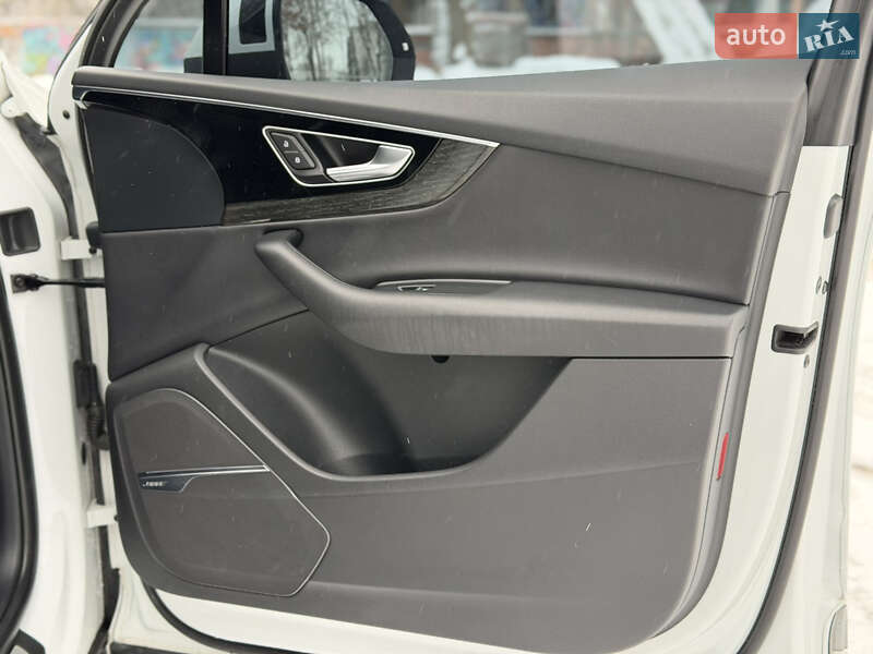 Внедорожник / Кроссовер Audi Q7 2019 в Львове