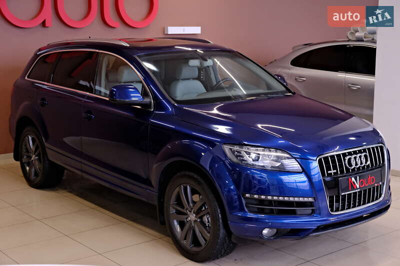Позашляховик / Кросовер Audi Q7 2015 в Одесі