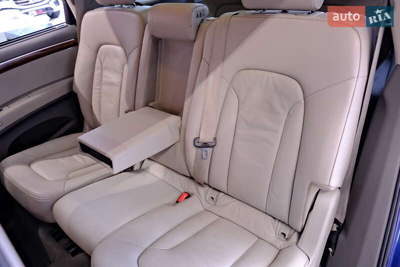 Позашляховик / Кросовер Audi Q7 2015 в Одесі