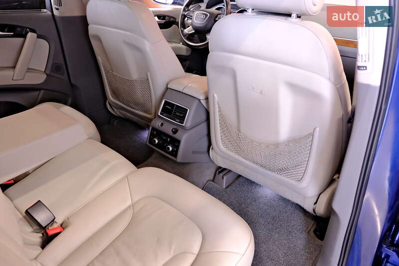 Позашляховик / Кросовер Audi Q7 2015 в Одесі