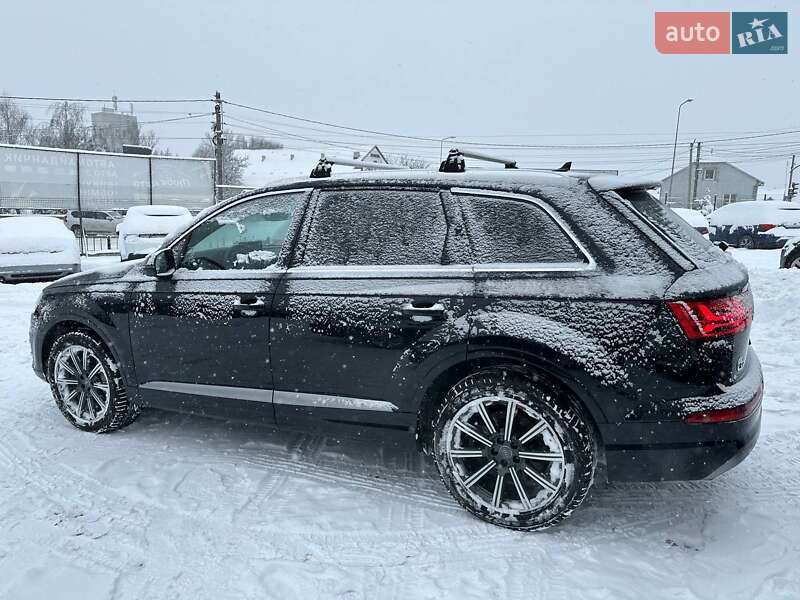 Внедорожник / Кроссовер Audi Q7 2017 в Львове
