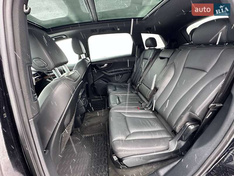 Внедорожник / Кроссовер Audi Q7 2017 в Львове