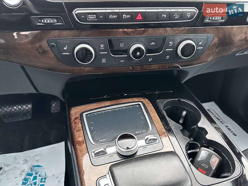 Внедорожник / Кроссовер Audi Q7 2017 в Львове