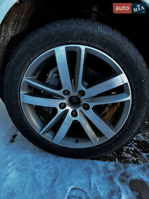 Внедорожник / Кроссовер Audi Q7 2015 в Сарнах