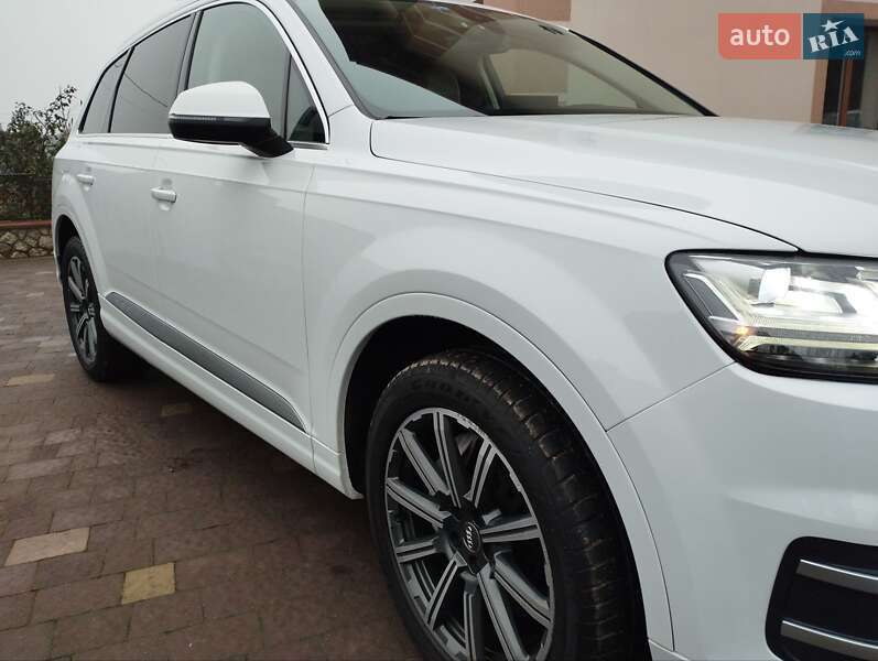 Внедорожник / Кроссовер Audi Q7 2016 в Тернополе