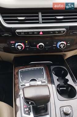 Внедорожник / Кроссовер Audi Q7 2016 в Тернополе