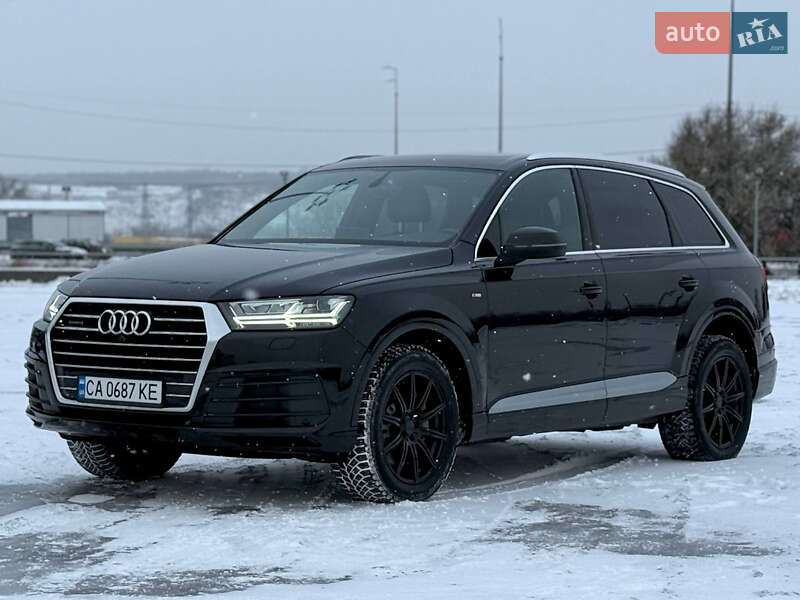 Внедорожник / Кроссовер Audi Q7 2018 в Киеве