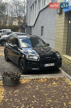 Внедорожник / Кроссовер Audi Q7 2016 в Киеве