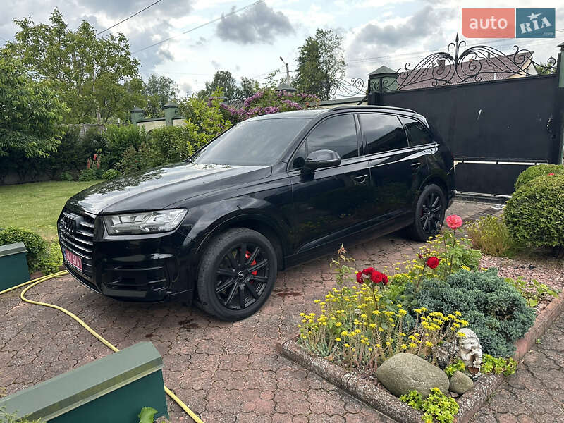 Внедорожник / Кроссовер Audi Q7 2016 в Киеве