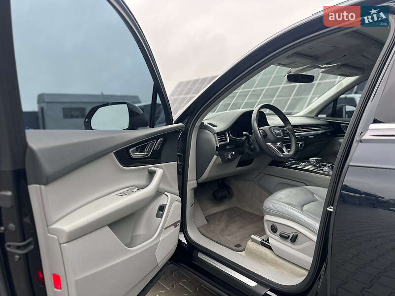 Внедорожник / Кроссовер Audi Q7 2017 в Ковеле