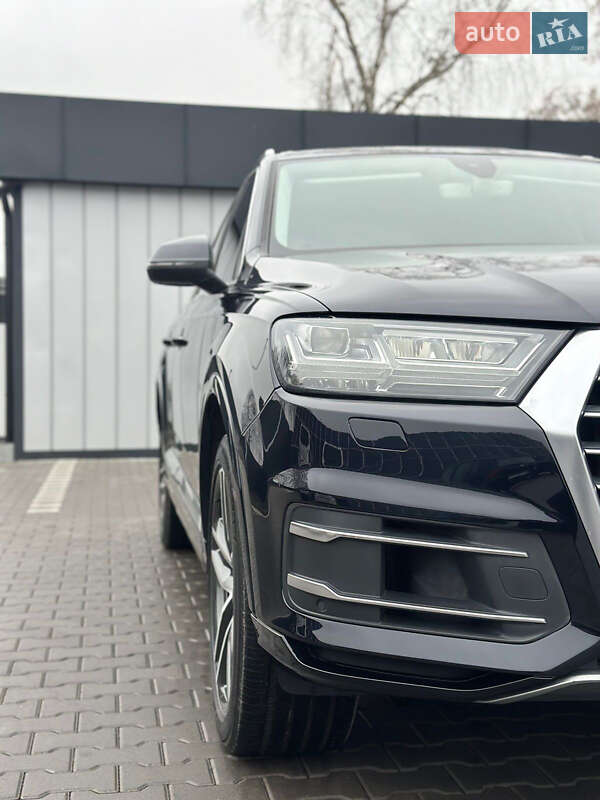 Внедорожник / Кроссовер Audi Q7 2017 в Ковеле